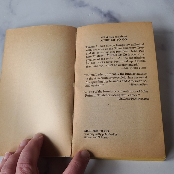 Murder to Go - Picture 2 of 10